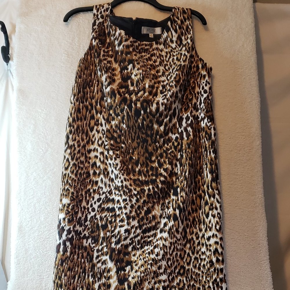 Kasper Dress / Women's Casper Animal Print Sleeveless Sheath Dress